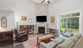 80 Conley Ave 6, Cranston, RI 02921