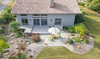 563 E Acadia Pt, Aurora, OH 44202