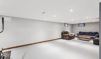 302 NW Arlan Dr, Ankeny, IA 50023