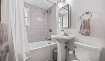 399 Hudson Blvd, Avenel, NJ 07001