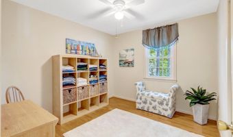 4203 KINGS MILL Ln, Annandale, VA 22003
