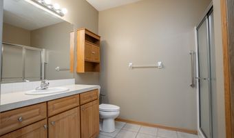 548 Kelsey Ln, Altoona, IA 50009