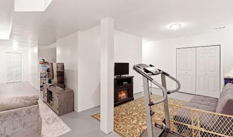 555 Egenolf Pl, Bayville, NJ 08721