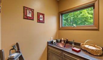 1160 Swan Horseshoe Dr, Bigfork, MT 59911