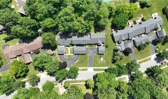 253 Old Oak Post Rd, Amherst, NY 14051