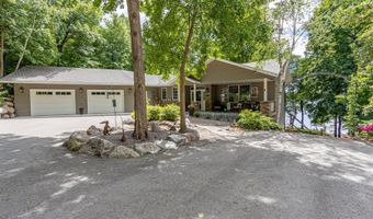 1728 Golden Dr SW, Alexandria, MN 56308