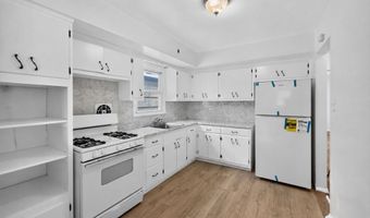41 EDWARDS Ct 2, Bayonne, NJ 07002