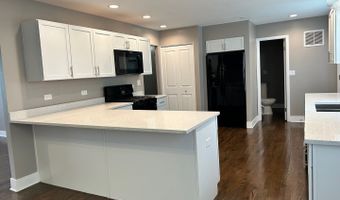 607 W Maude Ave, Arlington Heights, IL 60004