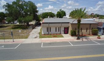 208 E LAKE Ave, Auburndale, FL 33823
