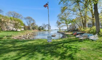 8 Seagate Rd, Darien, CT 06820