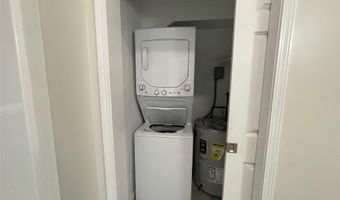47 Park Ave D, Amityville, NY 11701