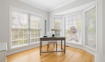 61 Schooner Cove Ln, Narragansett, RI 02882