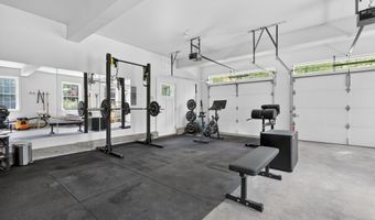 33 Taywood Rd, Auburn, ME 04210