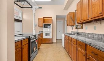 2004 ALBERT St, Alexandria, LA 71301