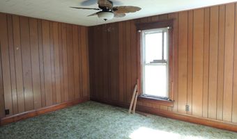 401 S Third St, Altamont, IL 62411