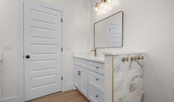 150 Chateau Bnd, Ardmore, OK 73401