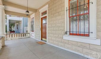 17 E 33rd St, Savannah, GA 31401