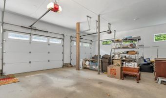 76 Curries Way, Brookfield, NH 03872