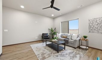 2818 E Hazelnut St, Brandon, SD 57005