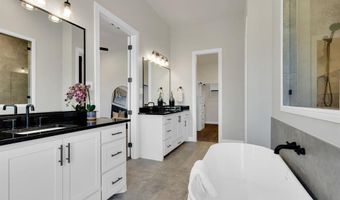 109 N Silver Saddle Trl, Weatherford, TX 76087