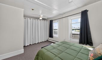 36 Broad St, Amsterdam, NY 12010