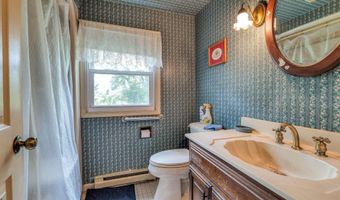 139 Pennsylvania Ave, Absecon, NJ 08201