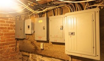 53 School St, East Providence, RI 02914