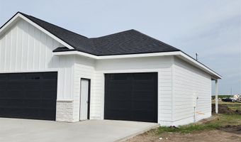 2912 NW Fairfield Ct, Ankeny, IA 50023