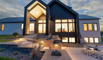 5044 Hickory Pointe Woods SE, Ada, MI 49301