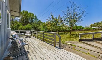 2361 Buttermilk Ln, Arcata, CA 95521