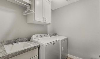 423 Old Glory Dr NE, Alexandria, MN 56308