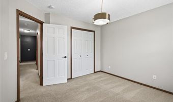 15533 Eagle Shore Dr 806, Apple Valley, MN 55124