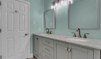 1904 Chatham Dr, Albany, GA 31721