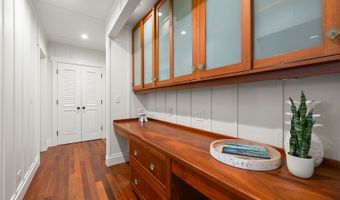 810 N Kalaheo Ave F, Kailua, HI 96734
