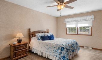 6903 Hidden Valley Dr, Amherst, OH 44001