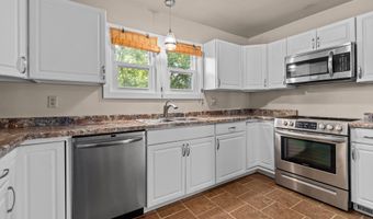1008 N BENNETT St, Appleton, WI 54914