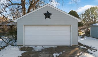 1899 16th St SW, Akron, OH 44314