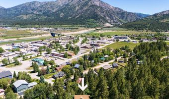 166 STOOR Dr, Alpine, WY 83128
