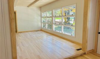 72 Overlea Rd, North Smithfield, RI 02896