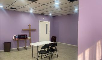 9 Maplewood Ave, Bloomfield, CT 06002