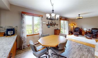 23096 Bluegrass Rd, Albert Lea, MN 56007