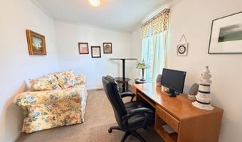 9 Commodore Dr, Biddeford, ME 04005