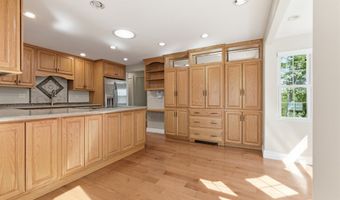 70 Mahoney Rd, Colchester, CT 06415