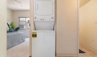 3009 Ala Makahala Pl 102, Honolulu, HI 96818