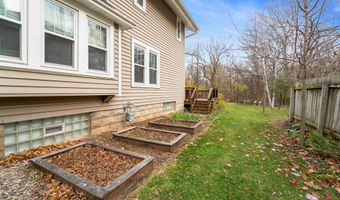 924 N FOX St, Appleton, WI 54911