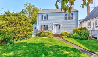 82 Thimble Island Rd, Branford, CT 06405