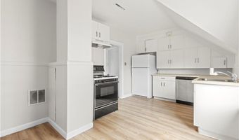 1250 Cranston St, Cranston, RI 02905