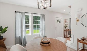 72 Wilbur Rd, Lincoln, RI 02865