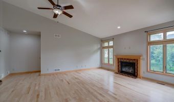 5205 Blazingstar Ln, Fitchburg, WI 53711