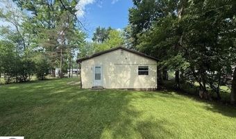 147 Valley Ave, Alma, MI 48801